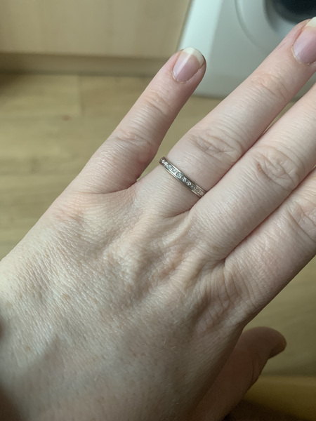 How many rings do you wear? (Engagement, wedding etc)