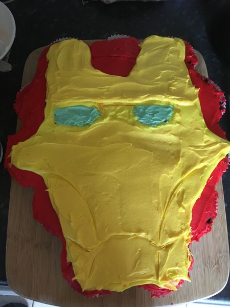 Can I please show off my cake I made?