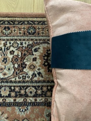 Complementary colours for sofas