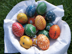 AIBU to find 'Easter trees' ridiculous?