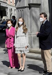 Royal Style - more tiaras please for 2021 (maybe no more crocs)