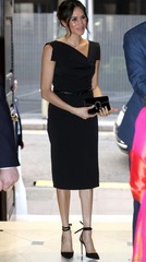 Royal Style - more tiaras please for 2021 (maybe no more crocs)