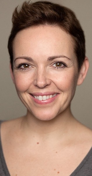 Which other actress does this one remind me of?