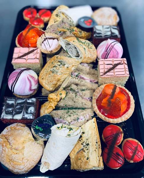 Sweet boxes on Facebook?! 🤢