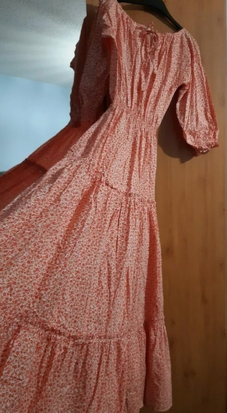 I want a long floral maxi dress. Something that a girl in a Flake ad would wear