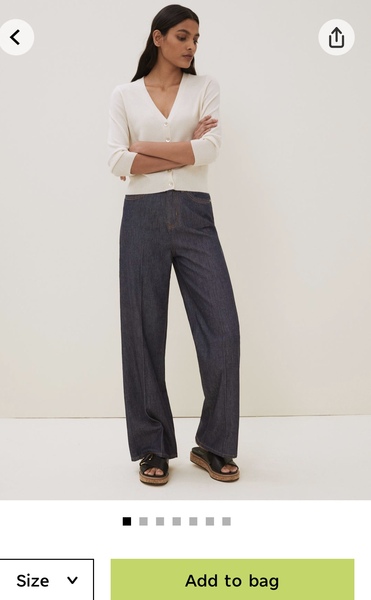If mom jeans go out of fashion now I'll scream