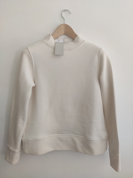 Les Parisiennes des Mamansnet: For the Love of Well Dressed Women in Repose