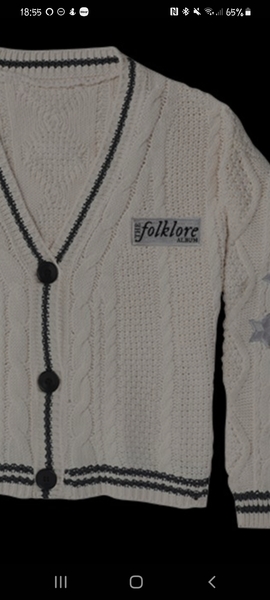 Anyone able to tell me what font "Folklore" is written in?