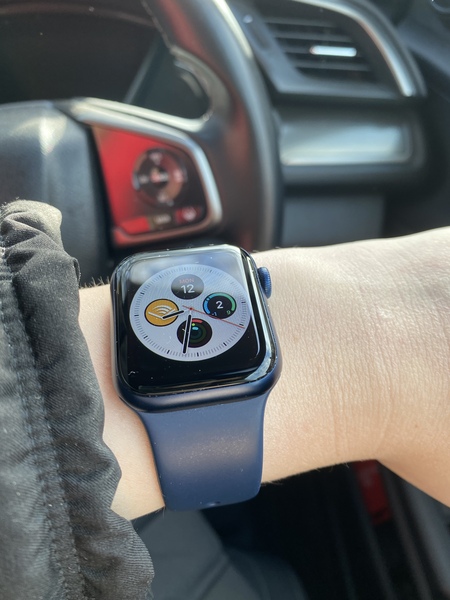 Anyone with an Apple Watch 6?
