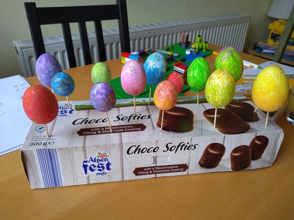 AIBU to find 'Easter trees' ridiculous?