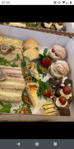 Sweet boxes on Facebook?! 🤢