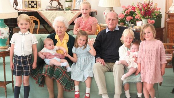 Which great grandchildren are in this photo?