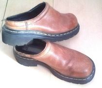 Clog/mule style shoe - scandi architect?