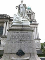 The unsinkable Margaret Brown/Heroes of the Titanic