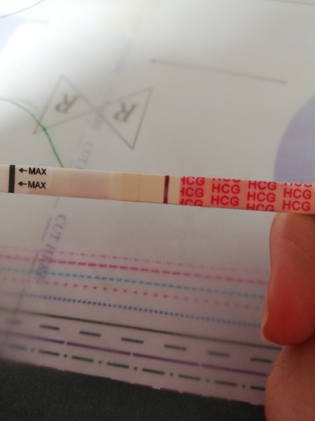 Line eyes 11dpo