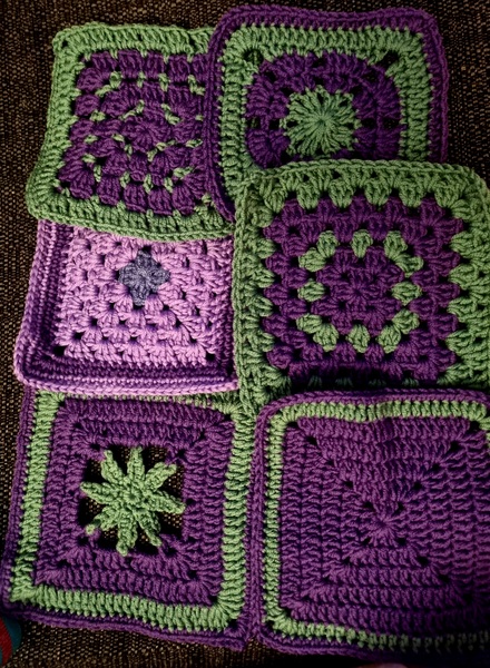 Woolly Hugs. A Blanket for the very lovely Etotheipiplus1equals0 and her children. Crafters and donors, we need your help.