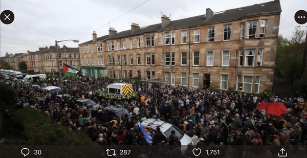 I want neighbours like the people that surrounded that van in Glasgow