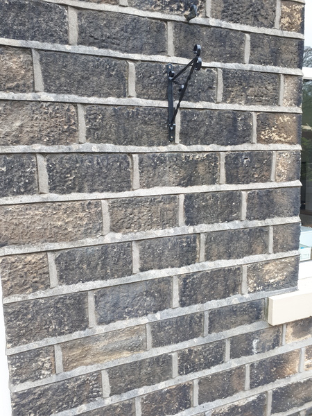 Replacing windows - colour?
