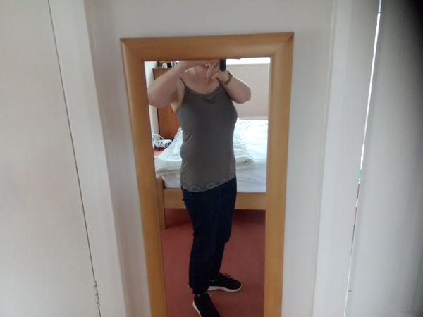 Fellow big breasted women, I need YOUR help! Let's find flattering Summer styles.