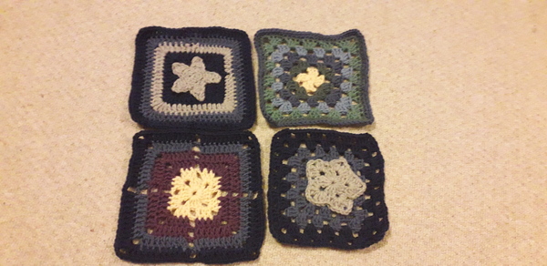 Woolly Hugs. A Blanket for the very lovely Etotheipiplus1equals0 and her children. Crafters and donors, we need your help.