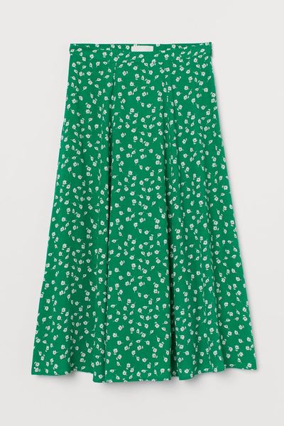 How can I style this skirt?