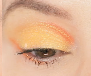 Hooded eyes!