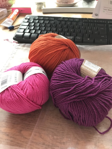 Woolly Hugs. Blankets for wonderful BOF's family, lovely Mumsnetters we need your help.