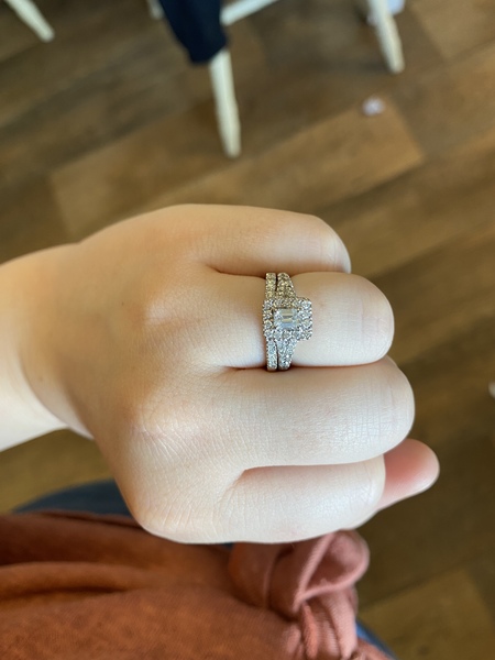 Show me your wedding ring