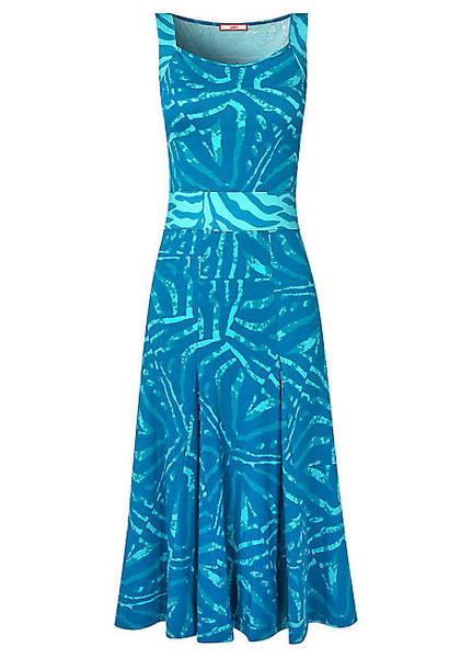 Summer wedding guest outfit