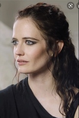 Who/What does a stunning woman look like to you?