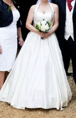 Aibu - wedding dress shopping. Busty experts desperately needed