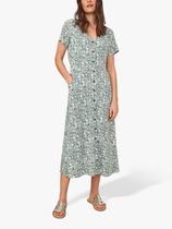 Fellow big breasted women, I need YOUR help! Let's find flattering Summer styles.