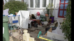 Busybody neighbour asked me to move stuff off my drive as its in her line of sight