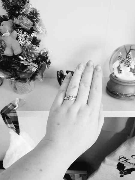 Show me your wedding ring