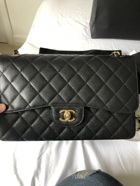 Handbag lovers, indulge me!