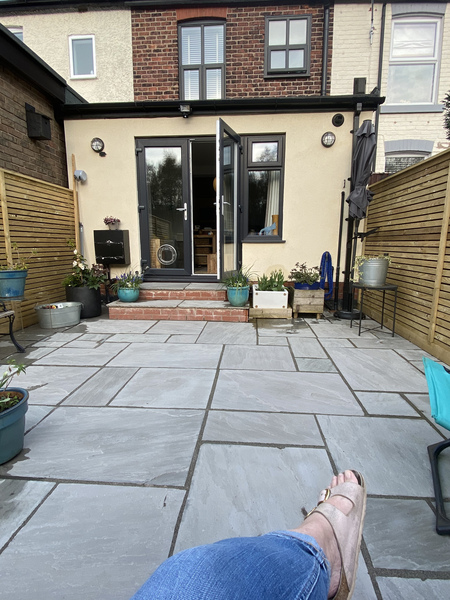 artificial grass, weeing and the smell, help!