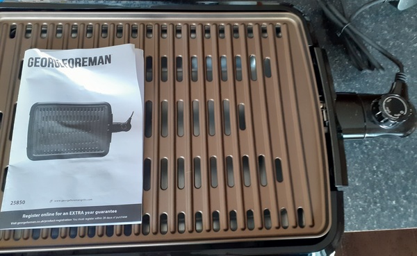Posting for traffic - George Foreman Grill 25850 smokeless BBQ