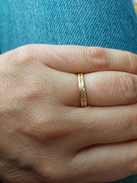 Please show me your / talk to me about eternity rings