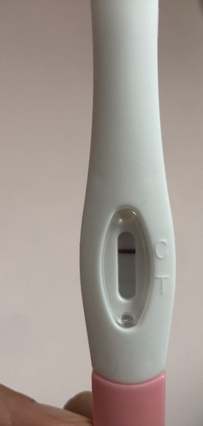 9dpo is this a super faint line?!