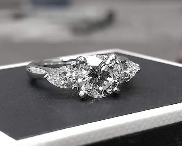 Which engagement ring should I choose?