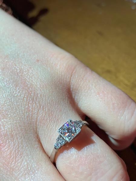 Which engagement ring should I choose?