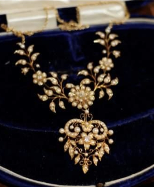 Share your stunning jewels