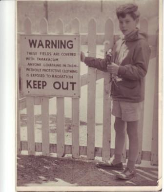 There are two strangers sat in my garden eating their dinner