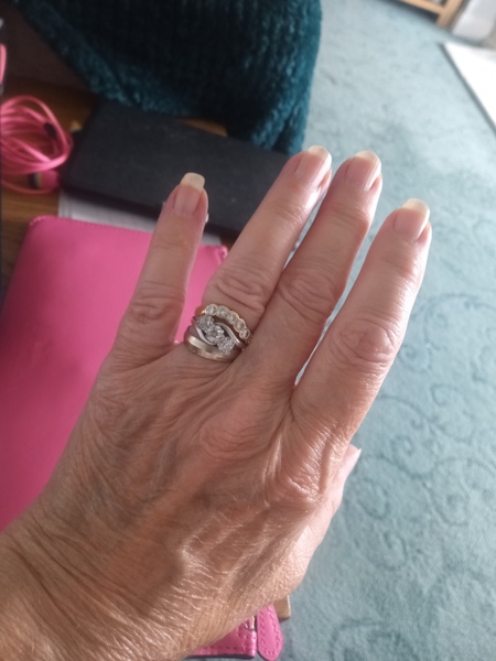 Please show me your / talk to me about eternity rings