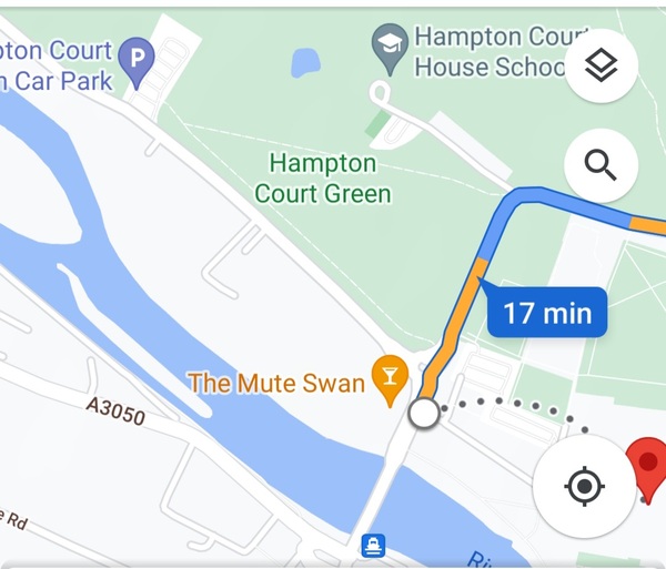 Where to park if visiting Hampton Court