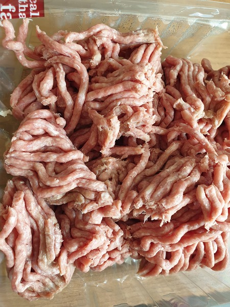 Is bog standard Asda mince usually this colour?