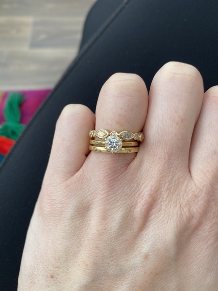 Please show me your / talk to me about eternity rings