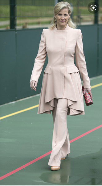 Royal Style - has Kate ditched the skinnies?