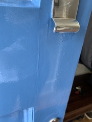 To ask painters to redo this door