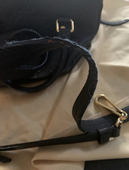 Handbag lovers, indulge me!
